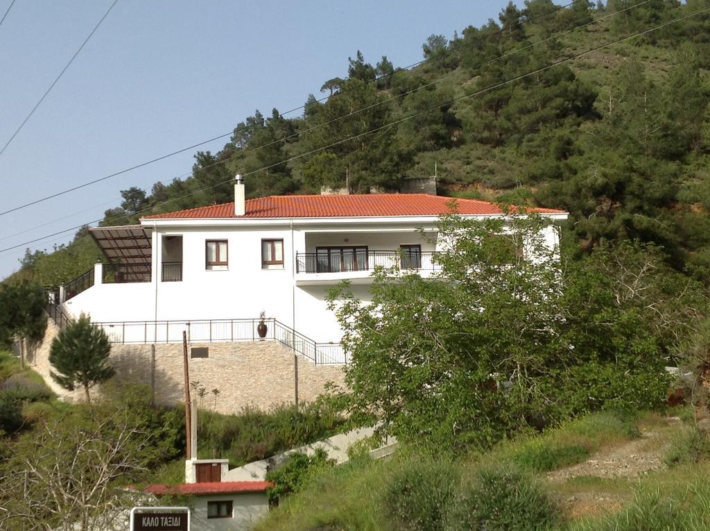 Apartament Ta Spitakia Tis Theodosias Kalopanajotis Zewnętrze zdjęcie