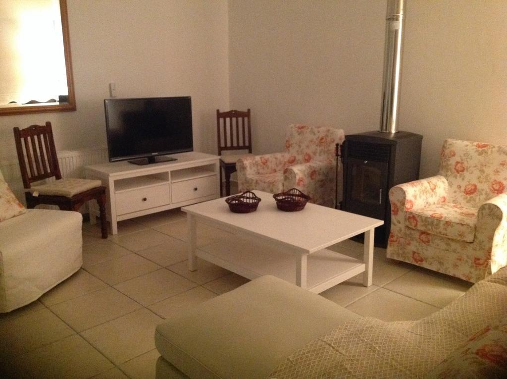 Apartament Ta Spitakia Tis Theodosias Kalopanajotis Pokój zdjęcie